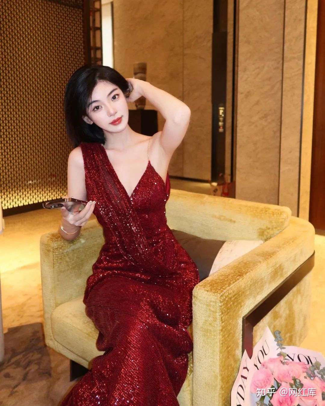 INS美女  | 高材生网红小南瓜，黑丝御姐风性感图片集 Facebook-第18张