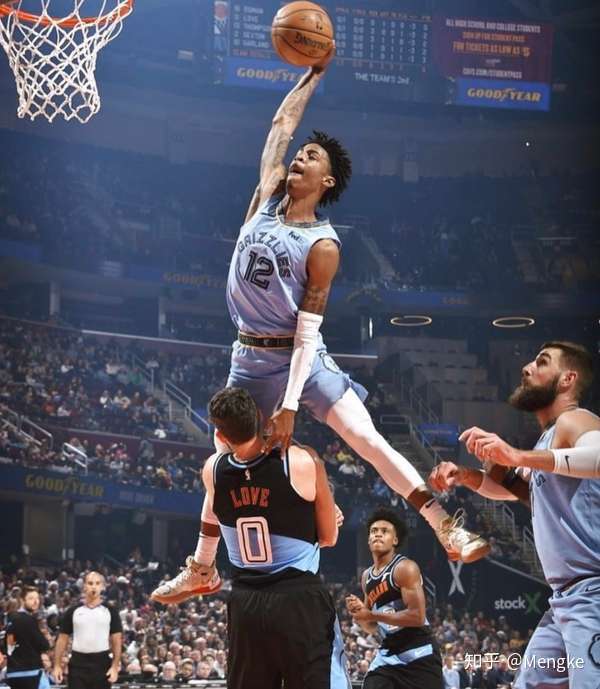 nba历史上还有哪些类似卡特死亡之扣一样的名场面?