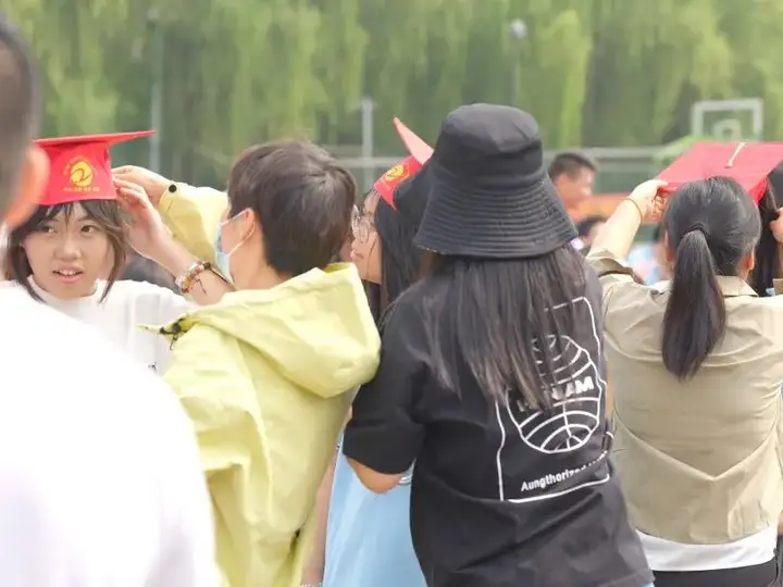 正青春 向未来 | 2025塘栖校区高三成人礼(图14)