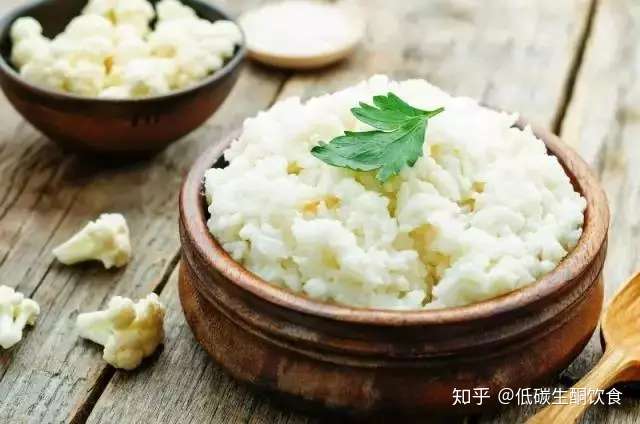 如何用花菜做出美味的生酮饮食 花菜这样做 少女心都粉出来了 知乎