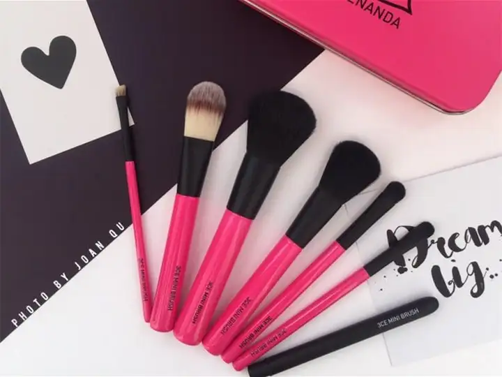 Makeup brush set