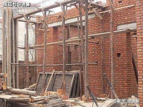 農村自建房中有12牆18牆24牆哪種牆更保暖隔熱