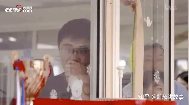 人生第一次上学，16张图，看哭了……
