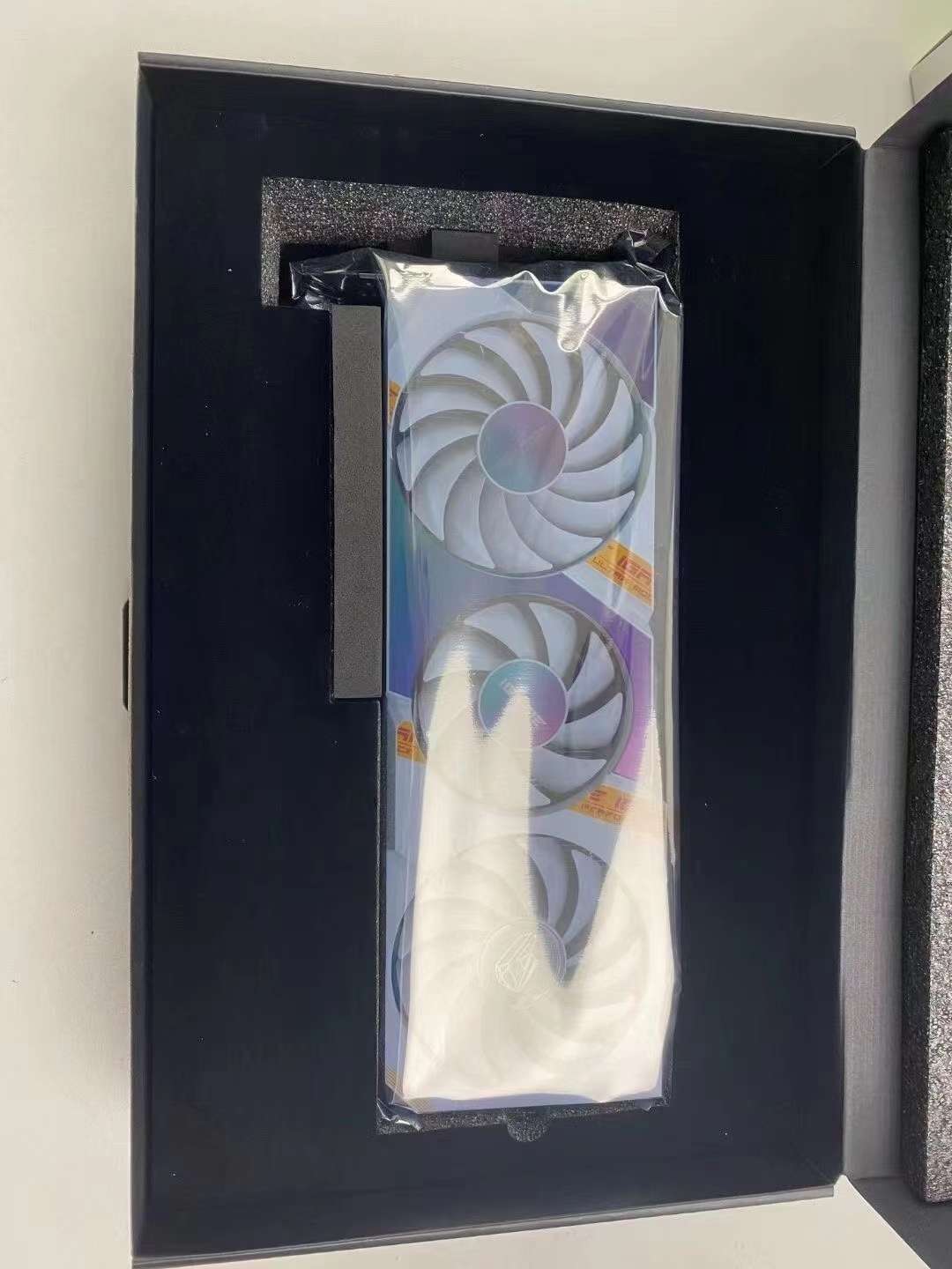 七彩虹3060ti ultra w oc 白色版开箱啦