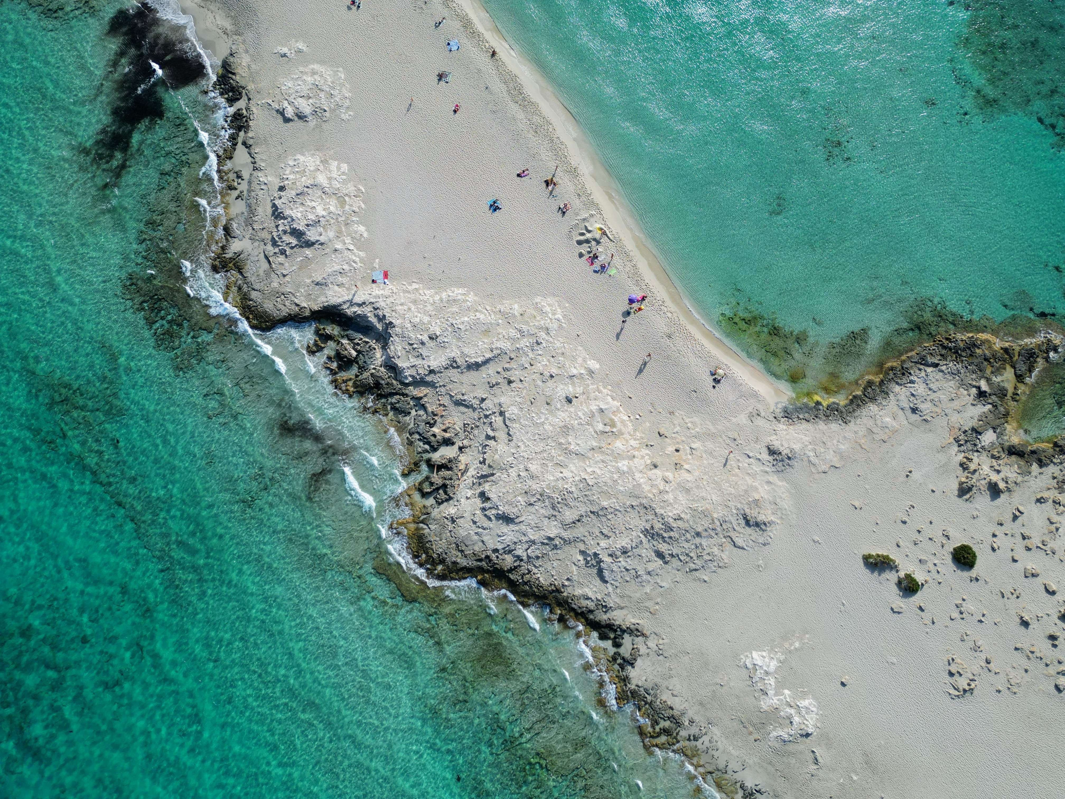 吉姆秋 的想法: ses illetes,formentera.这是一个在谷… - 知乎