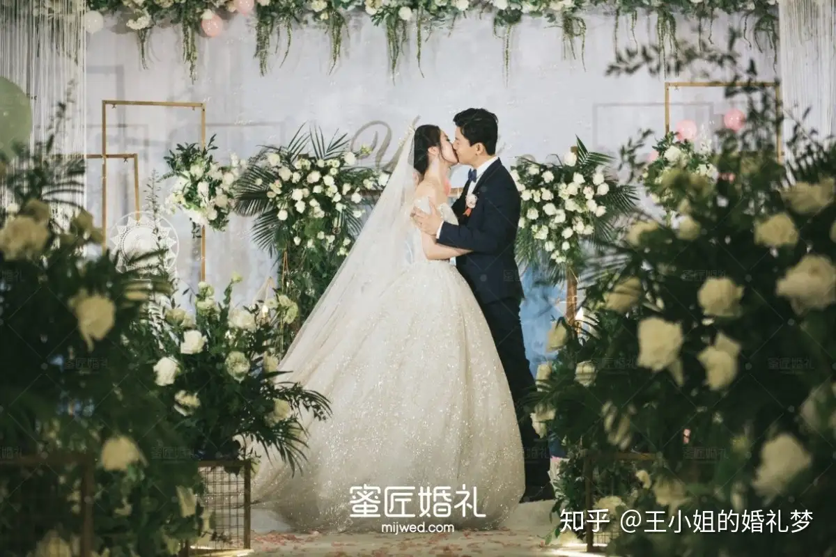 闺蜜结婚文案最感动的结婚祝福句子 知乎