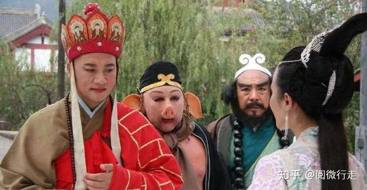 西游记中唐僧的袈裟法力高强为什么他从不穿如果穿上三界震动