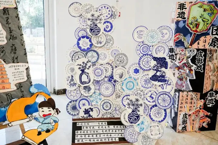 浙江省广播电视中等专业学校幼儿保育专业环创艺术作品展(图7) 浙江省广播电视中等专业学校幼儿保育专业环创艺术作品展(图7)