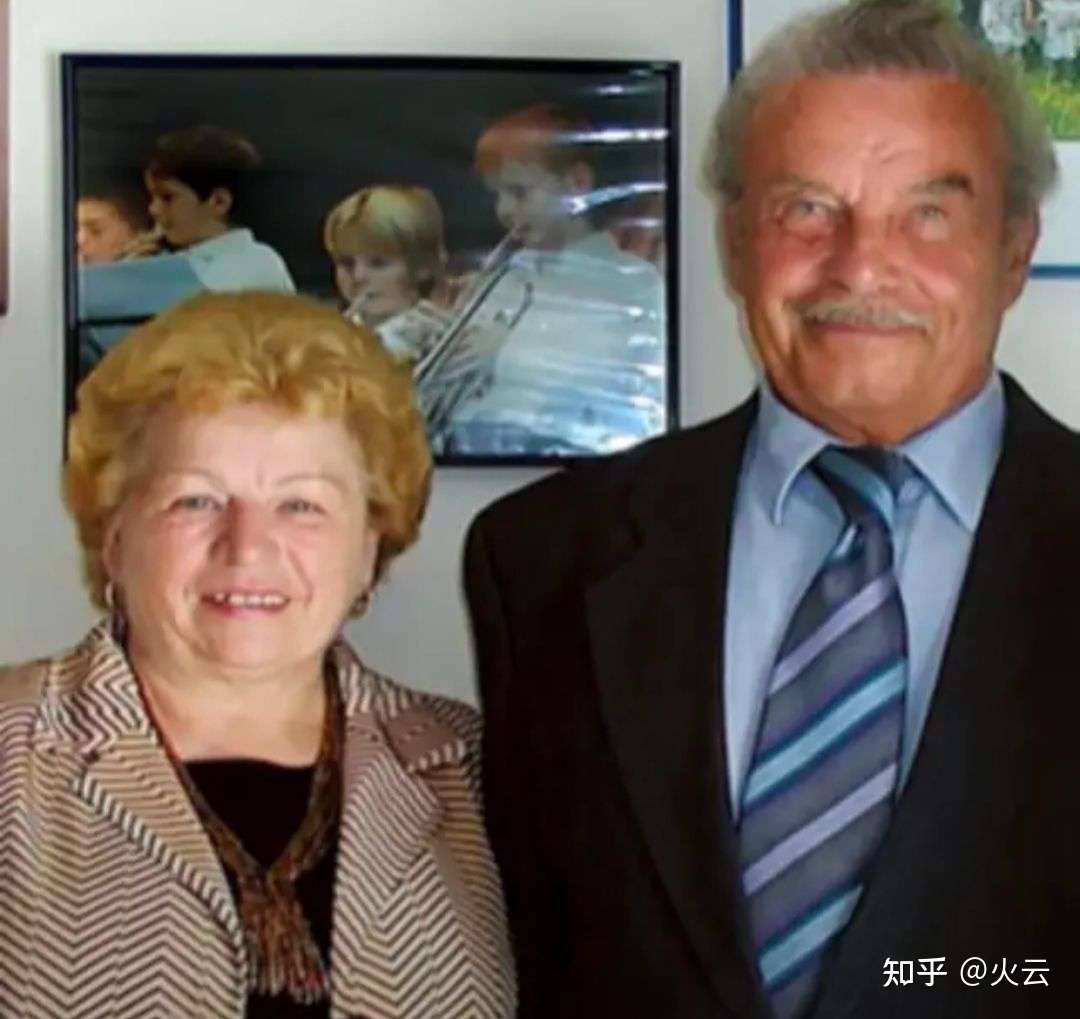 08年奥地利 兽父囚禁 性侵亲生女儿24年 强迫她生下7孩 知乎 08年奥地利 兽父囚禁 性侵亲生女儿24年 强迫她生下7孩 知乎