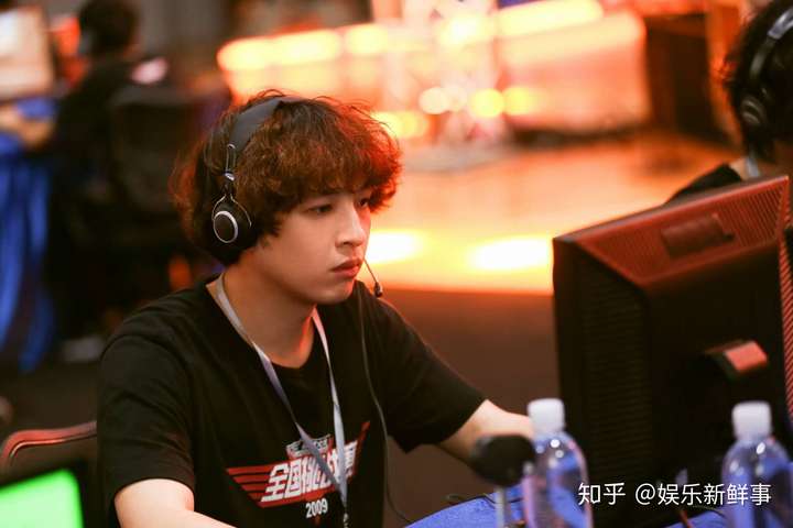 黄德毅穿越火线完美收官阿明发文获众主演表白爱你