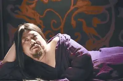 相声剧本《美女幽魂》丨人生在世，无非是让别人笑笑，偶尔，也笑笑别人。