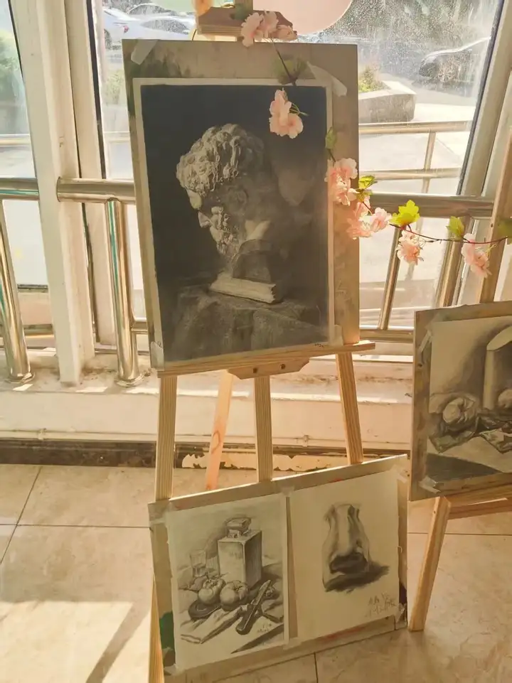 绘影逐光 青春创想|塘栖校区素描比赛优秀作品展(图3)