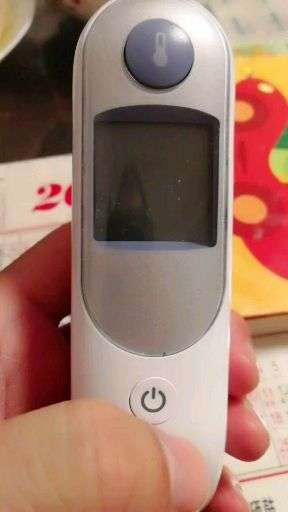 博朗耳温枪开机够一直在闪1888℉怎么办