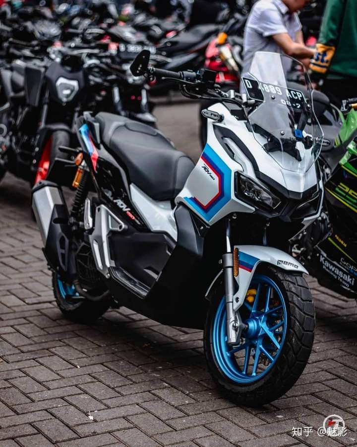 关注问题 67 写回答 踏板摩托车 买摩托 有没有踏板摩托比较帅气一