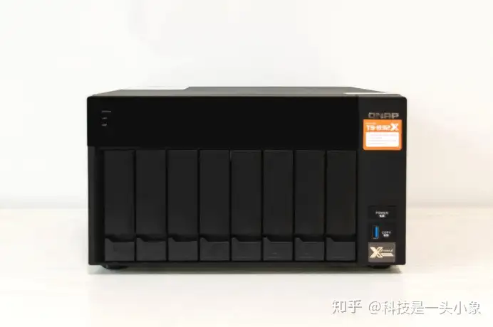 なるサイズ】 QNAP NAS TS-831X HDD-LESS 日本国内代理店2年保証付き