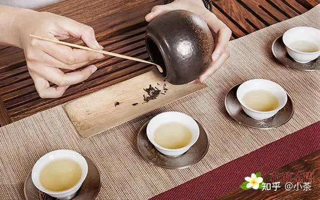 墙裂推荐（喝茶的礼仪手势图片）古代喝茶的礼仪，喝茶的礼仪，欧美50p，