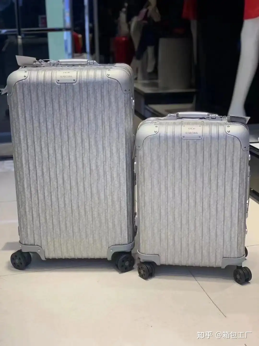 買い保障できる RIMOWA 青ロゴ 程度良好 トラベルバッグ - dovery2y.org