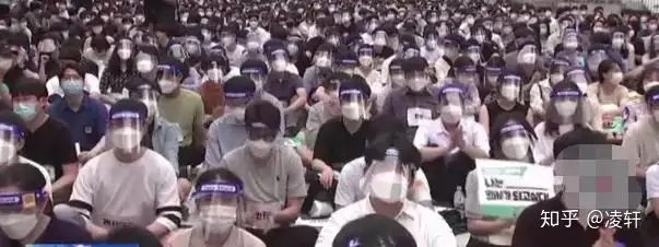 突发！130000名医生再次罢工，官方发布紧急命令，这个国家已彻底失控！