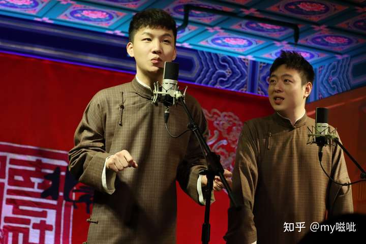 园子节目顺序来说还有: 王鹏悦 孙经纬 小龙(郭子豪,昵称大美丽) 金旭