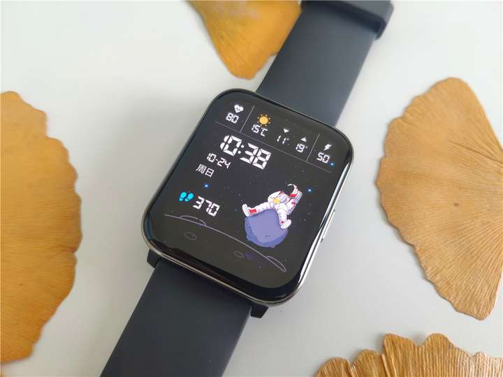 黑加升级新品:AMOLED全面屏,支持自定义视频表盘的手表