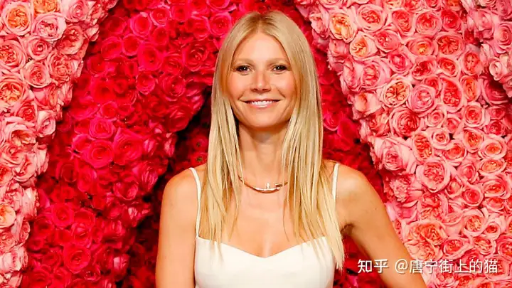 女星的新健康妙招牛奶浴，真的有用吗？且看这位作家的体验报告丨牛奶浴是啥意思