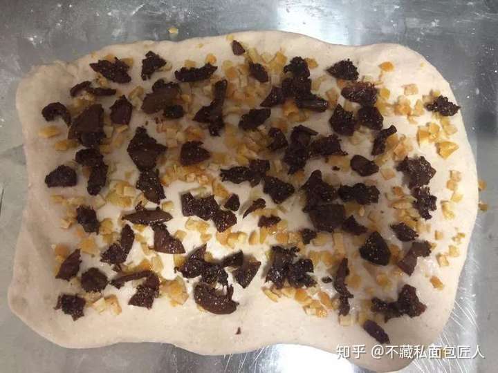 当下火爆的软欧包,跟甜面包有什么区别?
