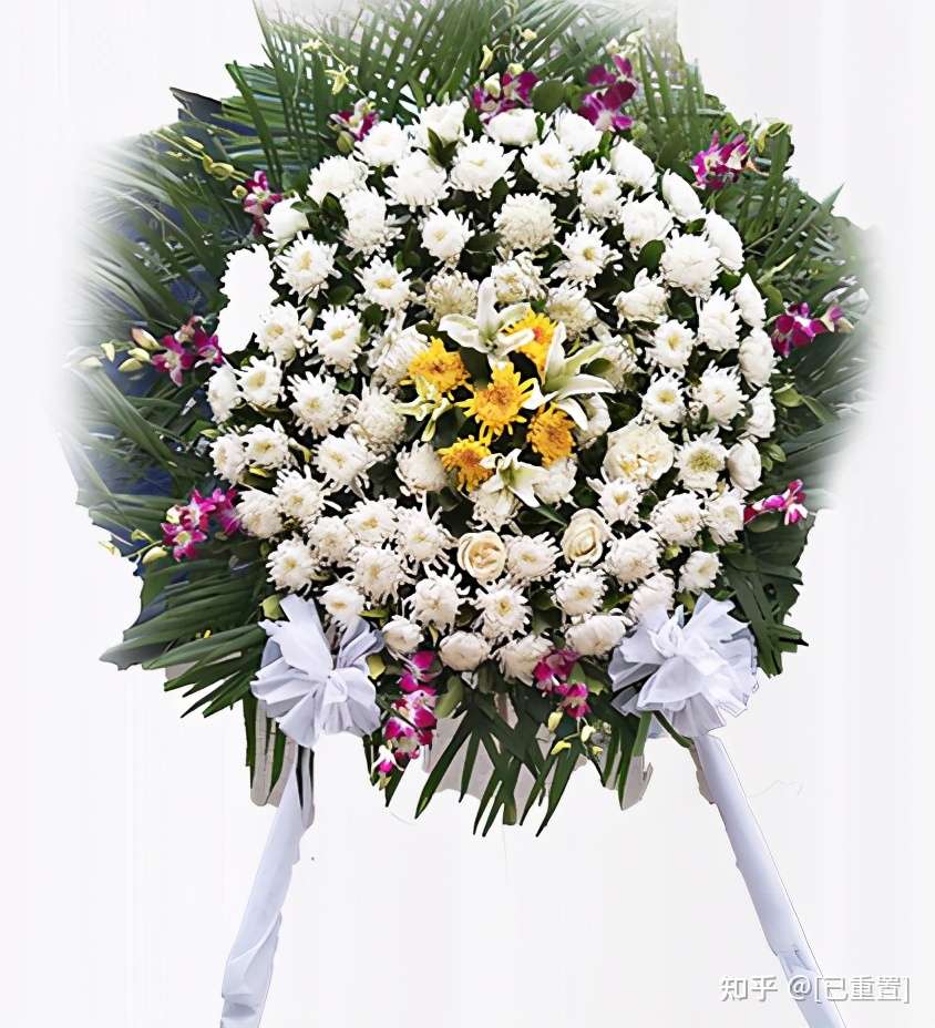 祭祀用什么鲜花 参加追悼会送哪些葬礼鲜花好 葬礼鲜花推荐 知乎