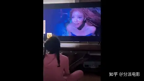 《小美人鱼》全球口碑扑街,难看的居然不是她?
