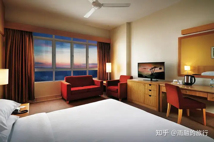 坐拥7351间客房的全球第一大酒店，可坐缆车进出，住一晚最低仅150元