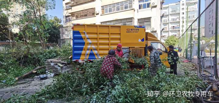 园林垃圾废弃物粉碎车(图6) 园林垃圾废弃物粉碎车(图6)