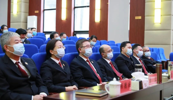 贵州六盘水市检察院组织检察人员收听收看党的二十大开幕会盛况