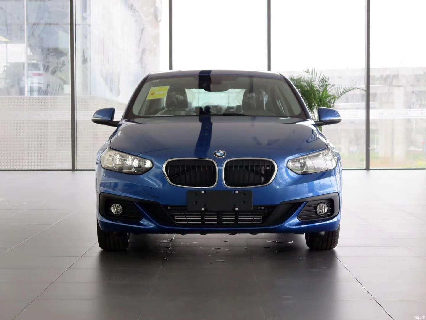 诚购汽车婷婷 的想法: 宝马1系 2018款 118i时尚型 华晨宝马 紧