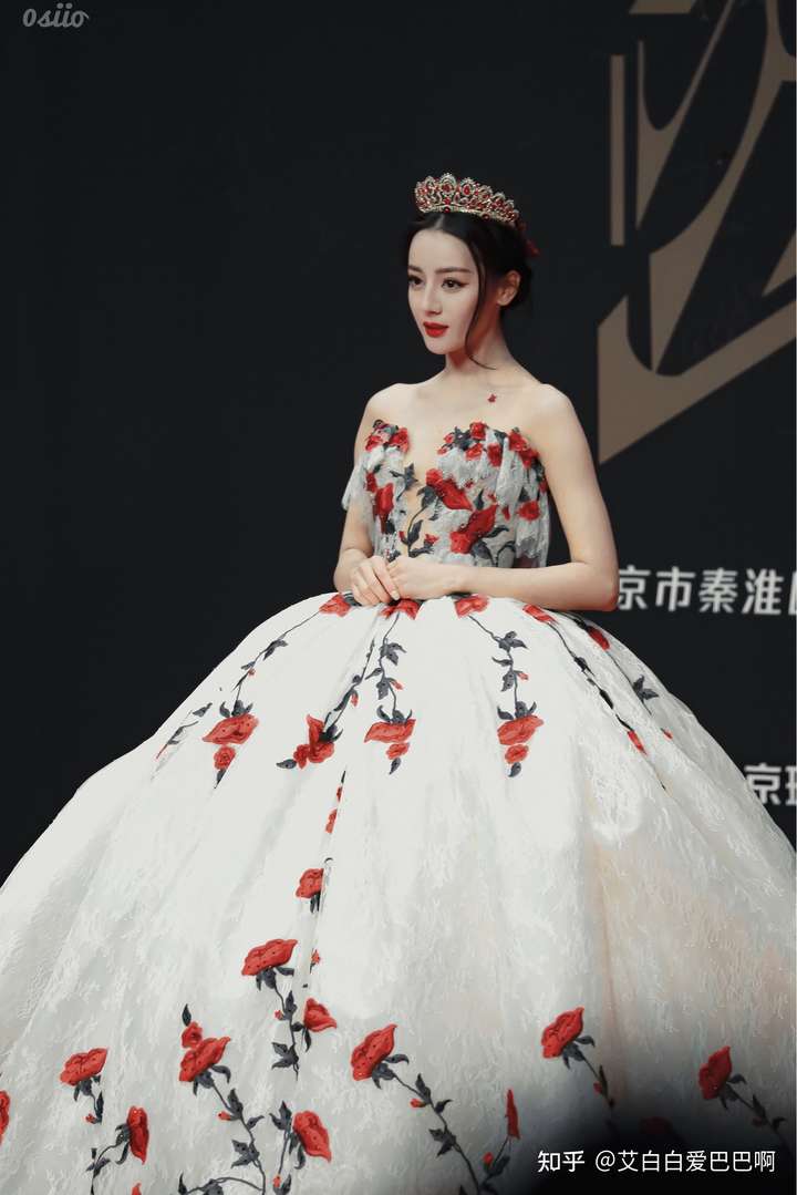 迪丽热巴有哪些圈粉瞬间?