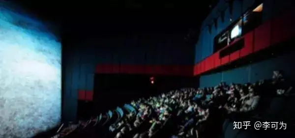 奔走相告，全国首个第三代影院于三亚开业，原来，除了看电影还可
