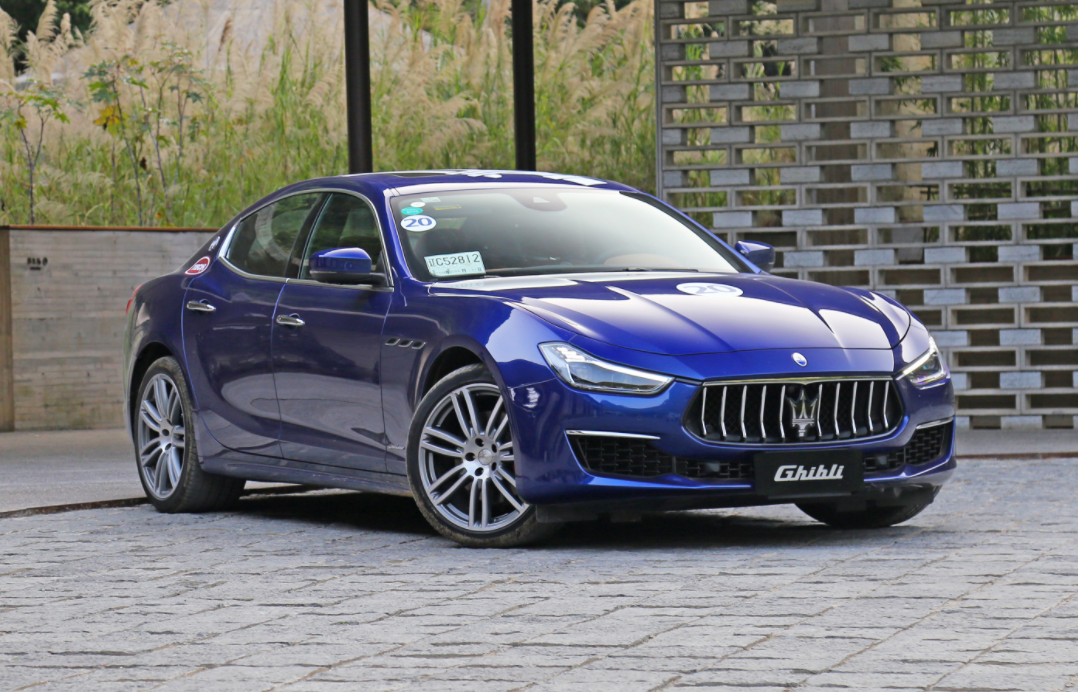 两年贬值40万的玛莎拉蒂吉博力 买这样的豪车图什么 知乎