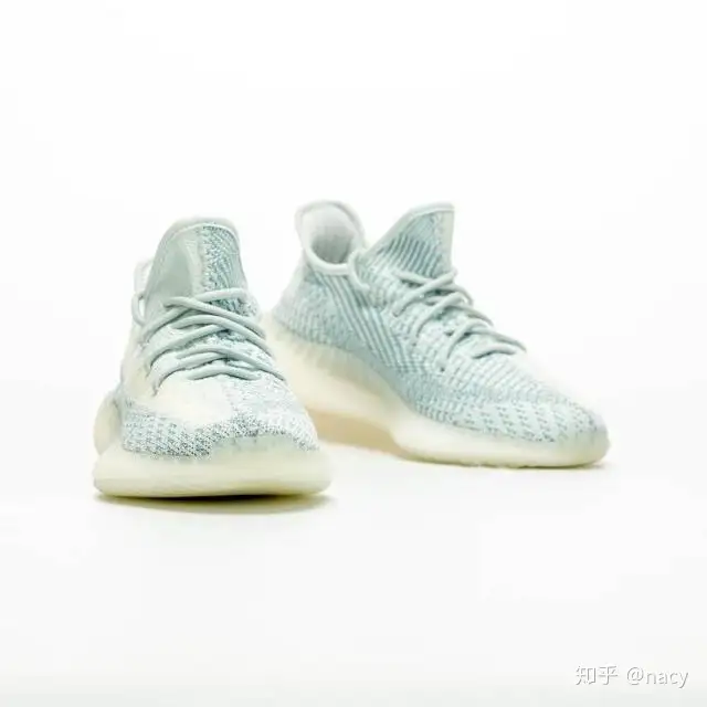 堪称神仙配色！ Yeezy Boost 350 V2“Cloud White” 实物图曝光- 知乎