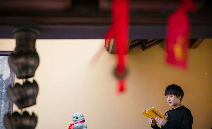 心里越是放不下的，越是需要修“放下”