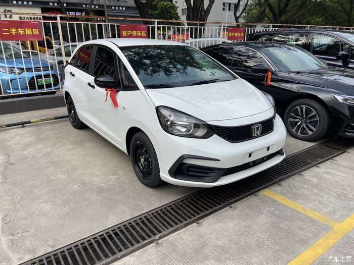 东莞提车第四代飞度818最低配版本感受它的魅力