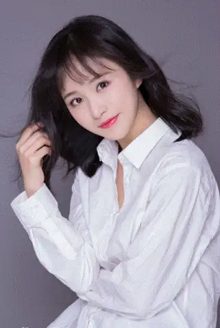 不拼大咖拼演技白衣校花与大长腿之特工总裁小辣妹将成爆款