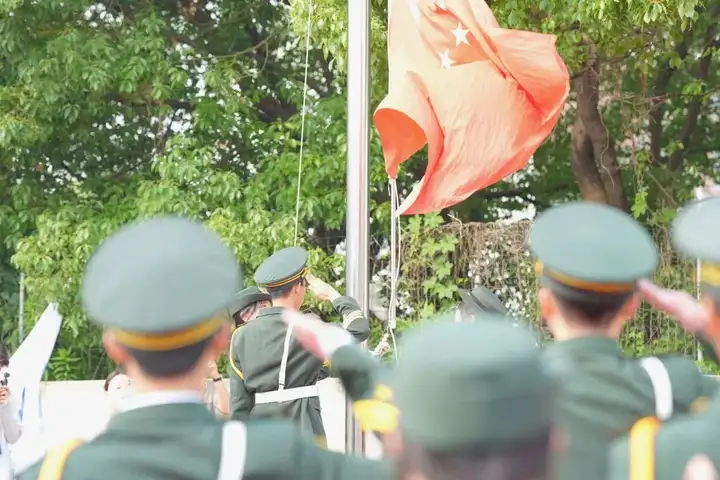 正青春 向未来 | 2025塘栖校区高三成人礼(图3)