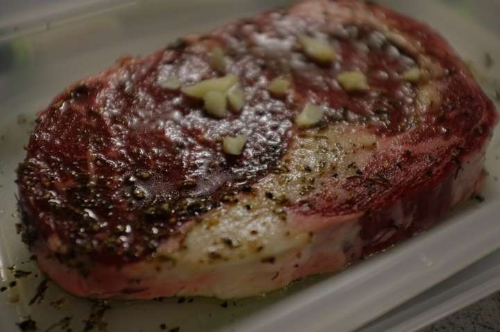 肉食主义 / 煎一块原汁原味的好牛排过圣诞