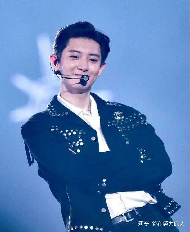 朴灿烈生平第一次吃一半碗米饭 艺人对自己都太 狠 了 练习生时吃半碗都不到 知乎