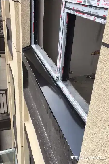 颜值高还防渗水.1去现场看样的时候,除了备好卷尺,多拍点实样照片.