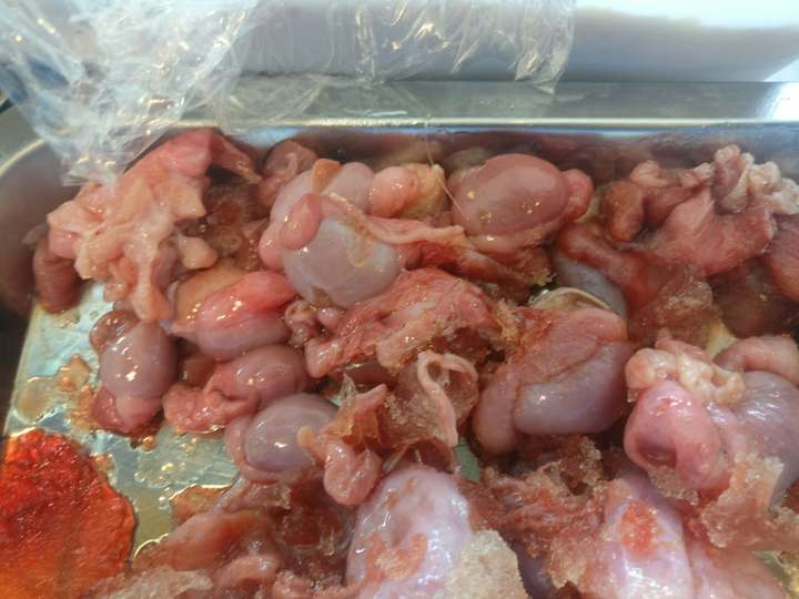 ����̽���˶������ĳ���غ�����ң��㼣�鲼���ϣ��ں��˶�Ҿ����Ժ����������˾���������񣬺óԵ�һ�ʵ���Ȼ���������ӣ���������