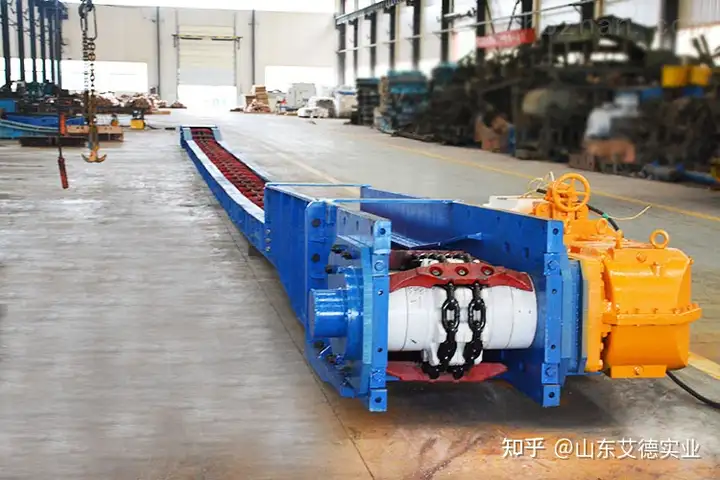 SGB630/150C刮板输送机由哪些部件组成？