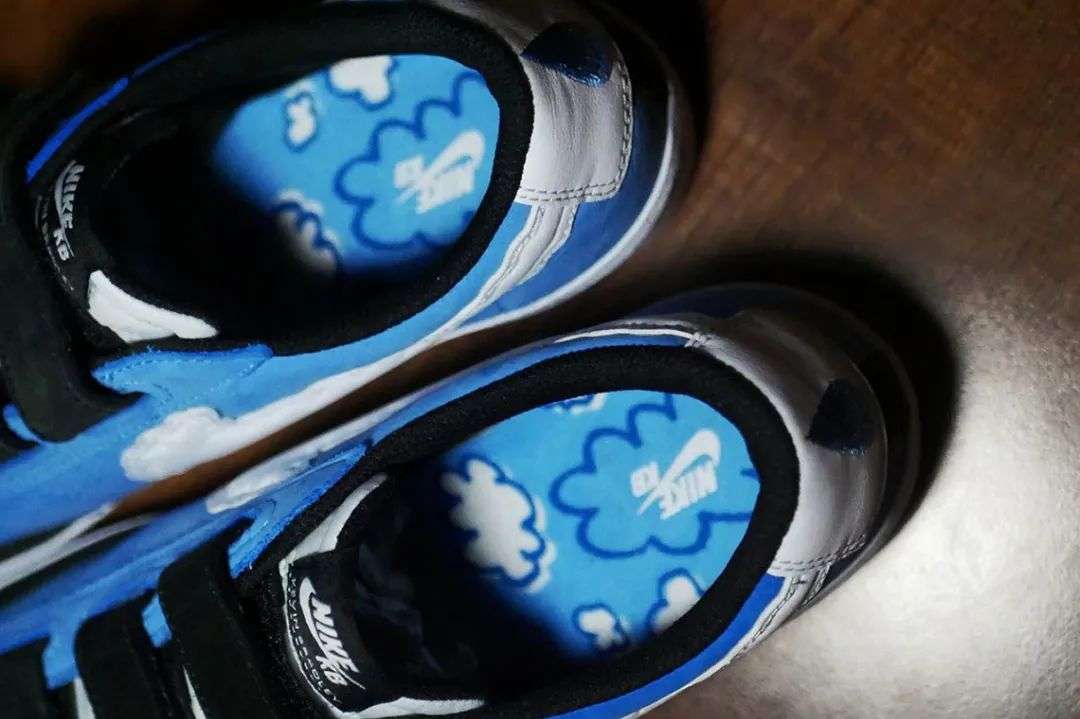 yeezy boost 700 v2 belzebuth