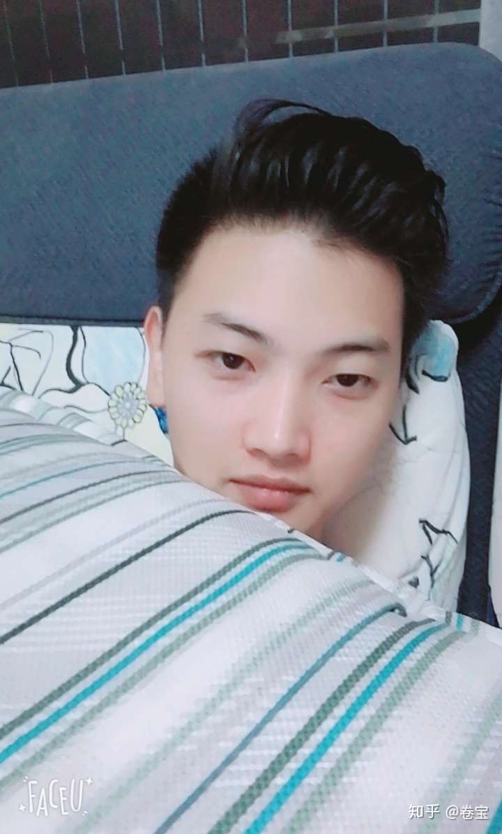 网恋对象一个月了,挺喜欢他的.