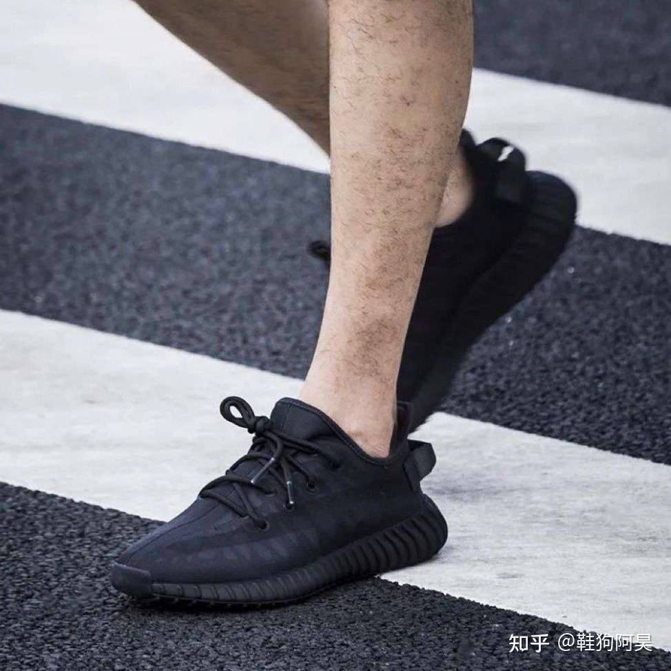 去tm的 地区限定 Yeezy 350 V2 Mono 四色国内齐发 知乎