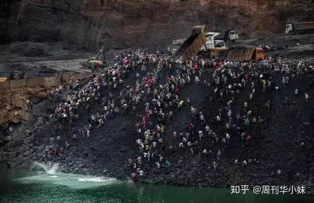 缅甸史上最大矿难,一条人命2500元:滴血的翡翠和疯狂的挖玉人