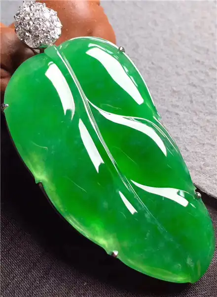 翡翠叶子的寓意，你知道几个呢？ 